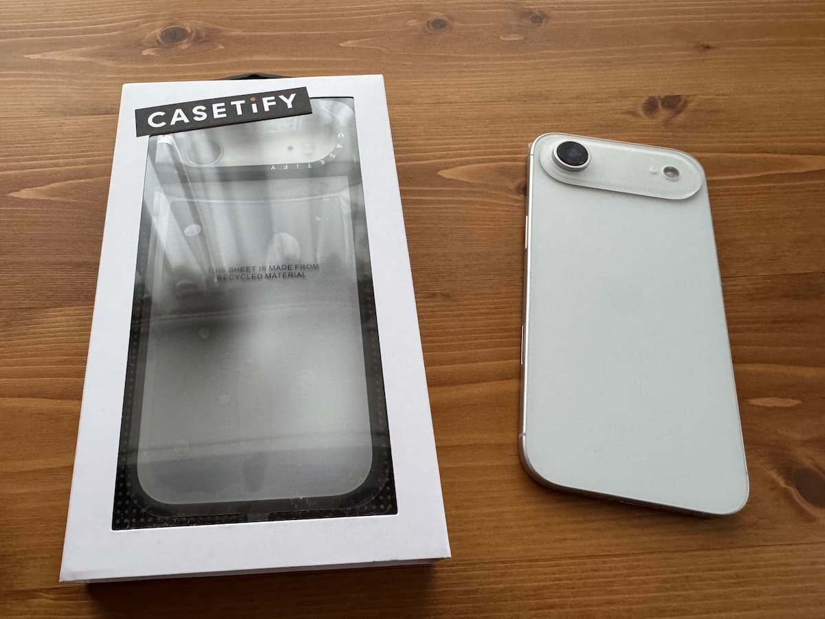 iPhone 17Airとケースティファイのグレーズケース