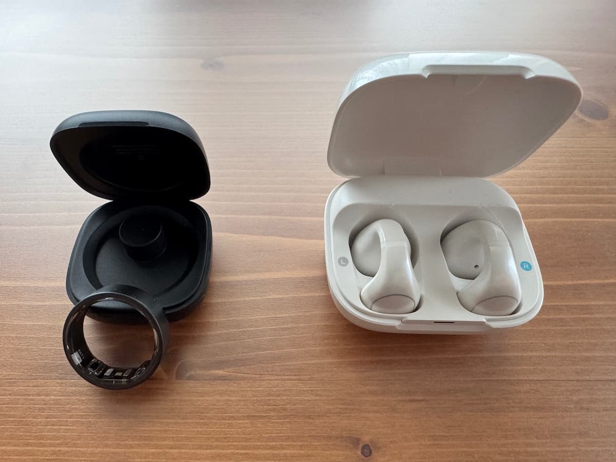 issin「smart recovery ring」とAnker「Soundcore C30i」